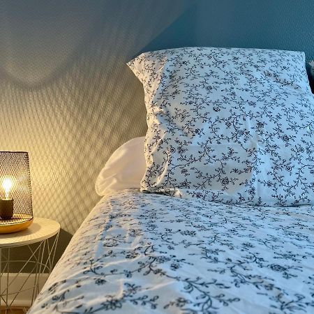 Le Monastere Apartment Bayeux Bagian luar foto