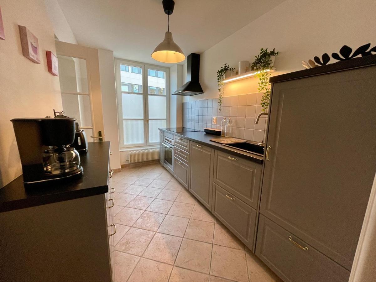 Le Monastere Apartment Bayeux Bagian luar foto