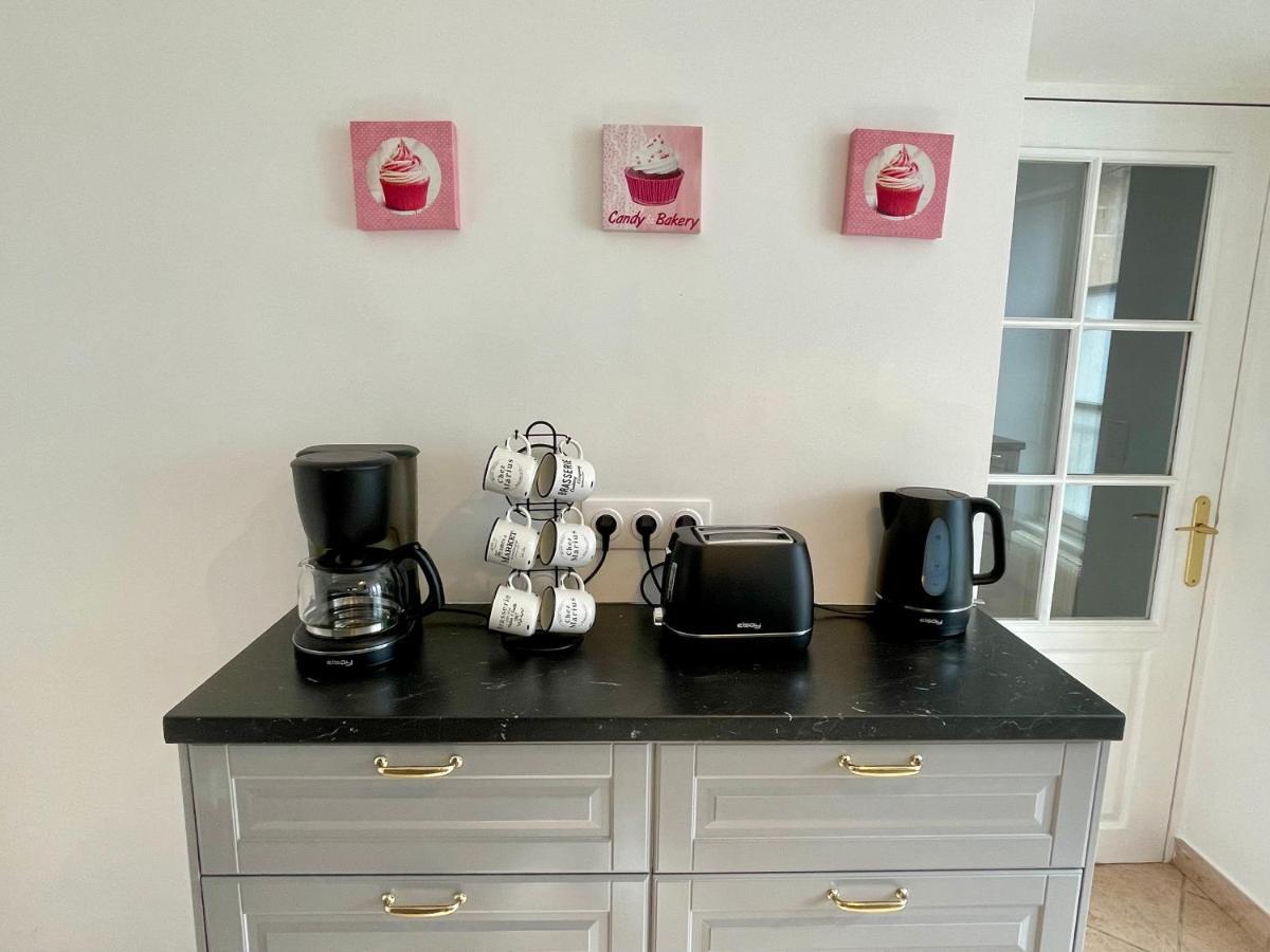Le Monastere Apartment Bayeux Bagian luar foto