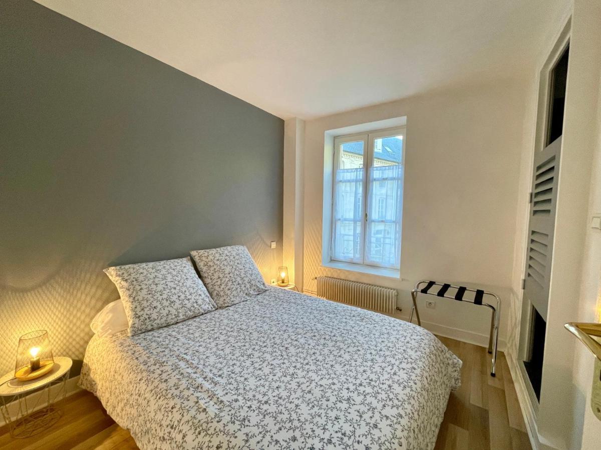 Le Monastere Apartment Bayeux Bagian luar foto