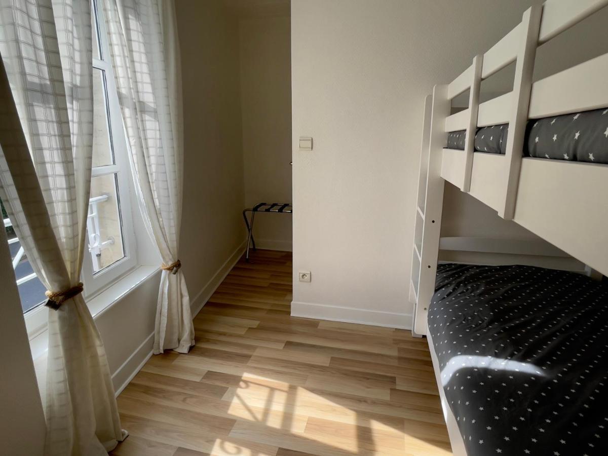 Le Monastere Apartment Bayeux Bagian luar foto